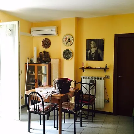 Bocca Di Magra شقة